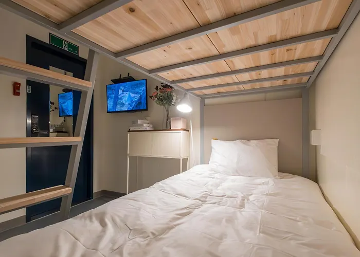 Hostel Nomad *